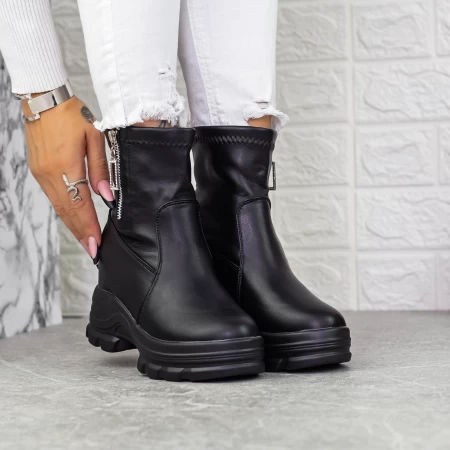 Stiefel auf der 2xn99 Plattform Black | Mei