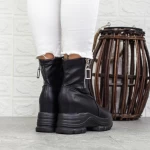 Stiefel auf der 2xn99 Plattform Black | Mei