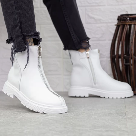 2N32 Weiße Stiefel Mei