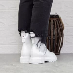 2N32 Weiße Stiefel Mei