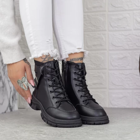 2N33 schwarze Stiefel Mei