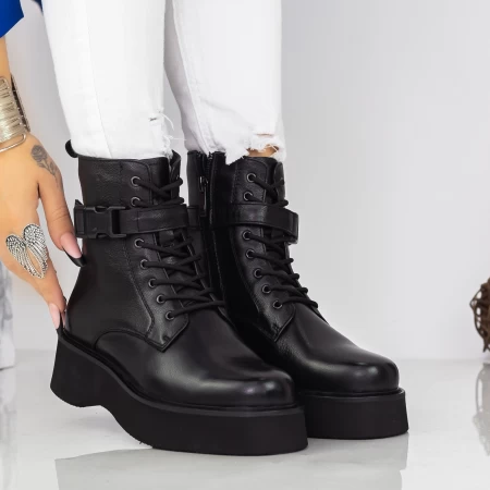 Stiefel auf der Y155 -Plattform schwarz | Gebildet