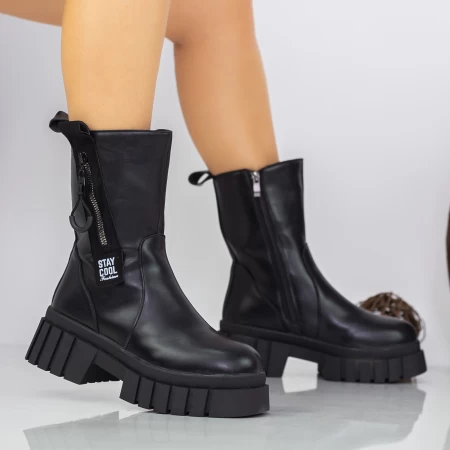 Stiefel auf der 2WL306 -Plattform Black | Mei