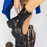 Stiefel auf der 2WL306 -Plattform Black | Mei