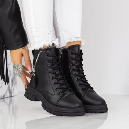 2n23 schwarze Stiefel Mei