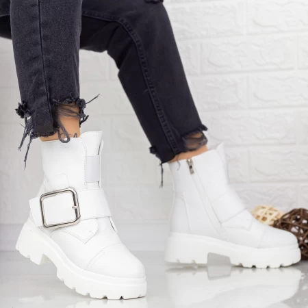 Stiefel auf der weißen Plattform 2MX383 Mei