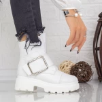 Stiefel auf der weißen Plattform 2MX383 Mei