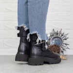 Stiefel auf der 2mx511 -Plattform schwarz | Mei