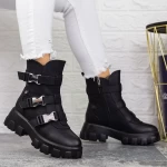Stiefel auf der schwarzen Plattform 2MX501 Mei