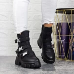 Stiefel auf der schwarzen Plattform 2MX501 Mei