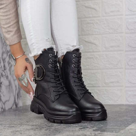 Stiefel auf der 2mx508 Plattform Black | Mei