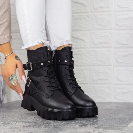 Stiefel auf der 2mx519 -Plattform schwarz | Mei