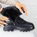 Stiefel auf der 2mx519 -Plattform schwarz | Mei
