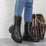 Stiefel auf der 2xj80 Plattform Black | Mei