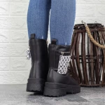 Stiefel auf der 2xj80 Plattform Black | Mei