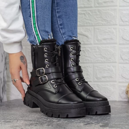 Stiefel auf der 2xj76 Black Platform Mei