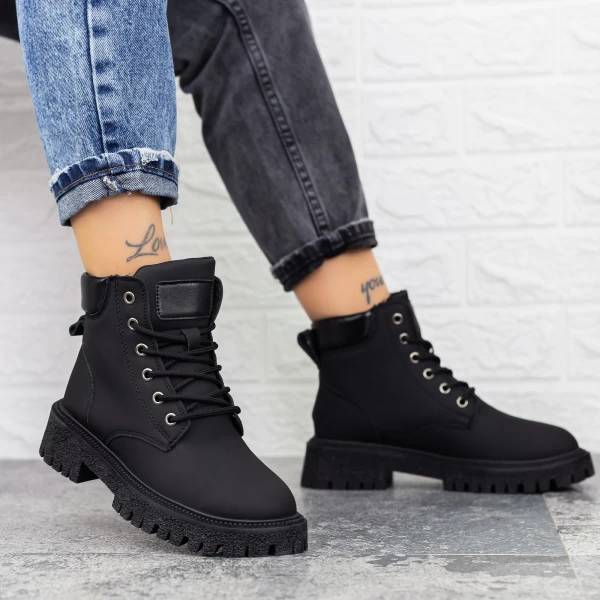 2W322 schwarze Stiefel Mei