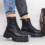 Stiefel auf der Plattform MX21078 Black | Gebildet