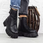 Stiefel auf der Plattform MX21078 Black | Gebildet