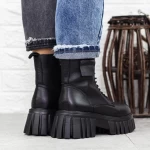 Stiefel auf der Plattform MX21078 Black | Gebildet