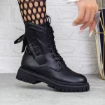2W318 Schwarze Stiefel Mei