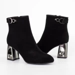 Kurze Stiefel mit einer dicken Ferse K9196-1a Black | Jose Simon
