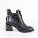 Kurze Stiefel mit einer dicken Ferse K5375-3178B Green | Jose Simon
