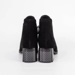 Kurze Stiefel mit einer dicken Ferse K5375-3178c Black | Jose Simon