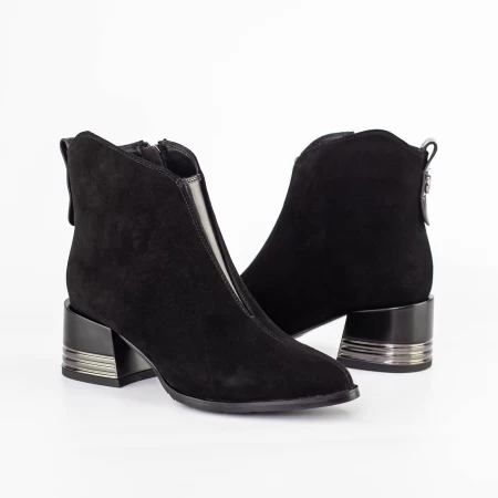 Kurze Stiefel mit einer dicken Ferse K4102-9715c Black | Jose Simon