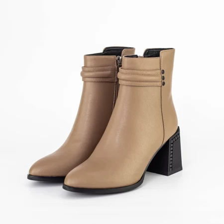 Kurze Stiefel mit einer dicken Ferse K822-1b Khaki | Jose Simon