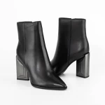 Kurze Stiefel mit einer dicken Ferse K1855-5-61A Black | Jose Simon