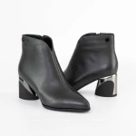 Kurze Stiefel mit einer dicken Ferse K45-111B Green | Jose Simon