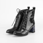 Kurze Stiefel mit einer dicken Ferse K577-30B Schwarzblau Jose Simon