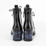 Kurze Stiefel mit einer dicken Ferse K577-30B Schwarzblau Jose Simon