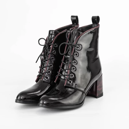 Kurze Stiefel mit einer dicken Ferse K577-30A Black-Chry Jose Simon