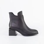 Kurze Stiefel mit einer dicken Ferse K4098-3190d Black | Jose Simon
