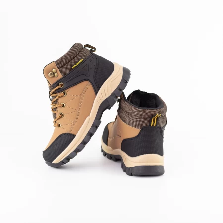 BRM21038-3 Braune Stiefel Axtboxen