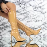 Frauenstiefel mit einem dünnen Absatz TN-014 Beige Botinelli