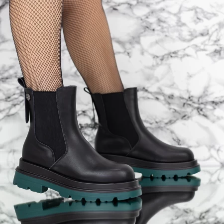 Stiefel 876-2 Schwarz | Gebildet