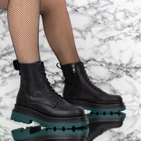 Stiefel 876-3 Schwarz | Gebildet