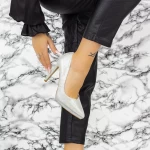 Schuhe mit einer dünnen Ferse und 2yz2 Plattform Silber Mei