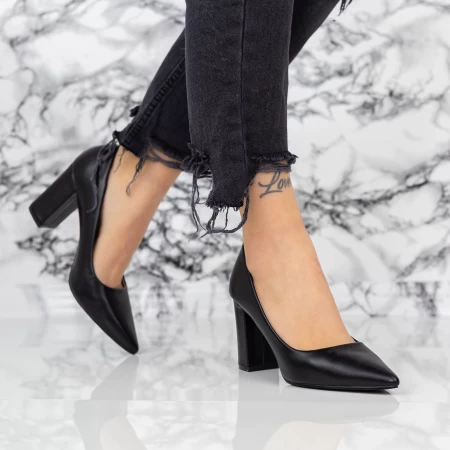 2yz6 dicke High Heels Mei
