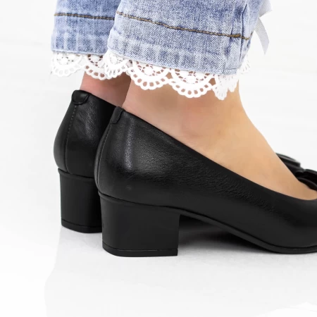 Dicke Fersenschuhe 220715 Schwarz | Gebildet