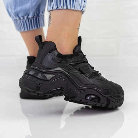 Frauen M18 Sportschuhe schwarz Mei