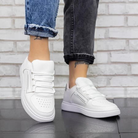 Frauen Sportschuhe 2m7 Weiß und Silber Mei