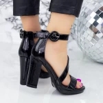 Sandalen mit dicken Absätzen xkk536a schwarz | Mei