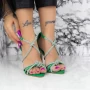 Sandalen mit einer dünnen Ferse 2ZB8 Green | Mei