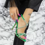 Sandalen mit einer dünnen Ferse 2ZB8 Green | Mei