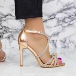 Sandalen mit einem dünnen Absatz 2ZB8 Champagner | Mei