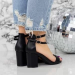 Sandalen mit dicken Absätzen 2xkk12 schwarz | Mei